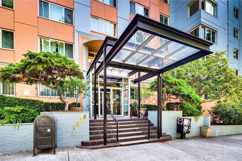 Eclectic Downtown & Cap Hill King Bed & Kitchen Villa Seattle