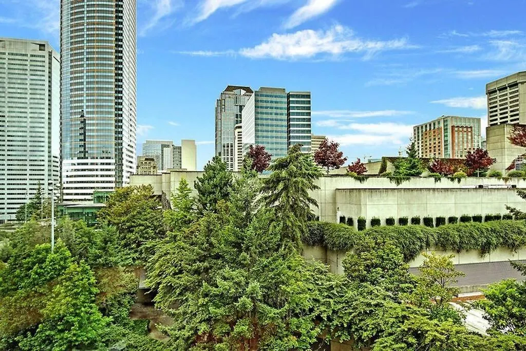 Eclectic Downtown & Cap Hill King Bed & Kitchen Villa Seattle