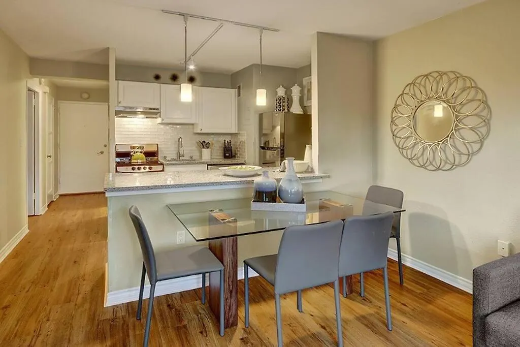 Eclectic Downtown & Cap Hill King Bed & Kitchen Villa Seattle