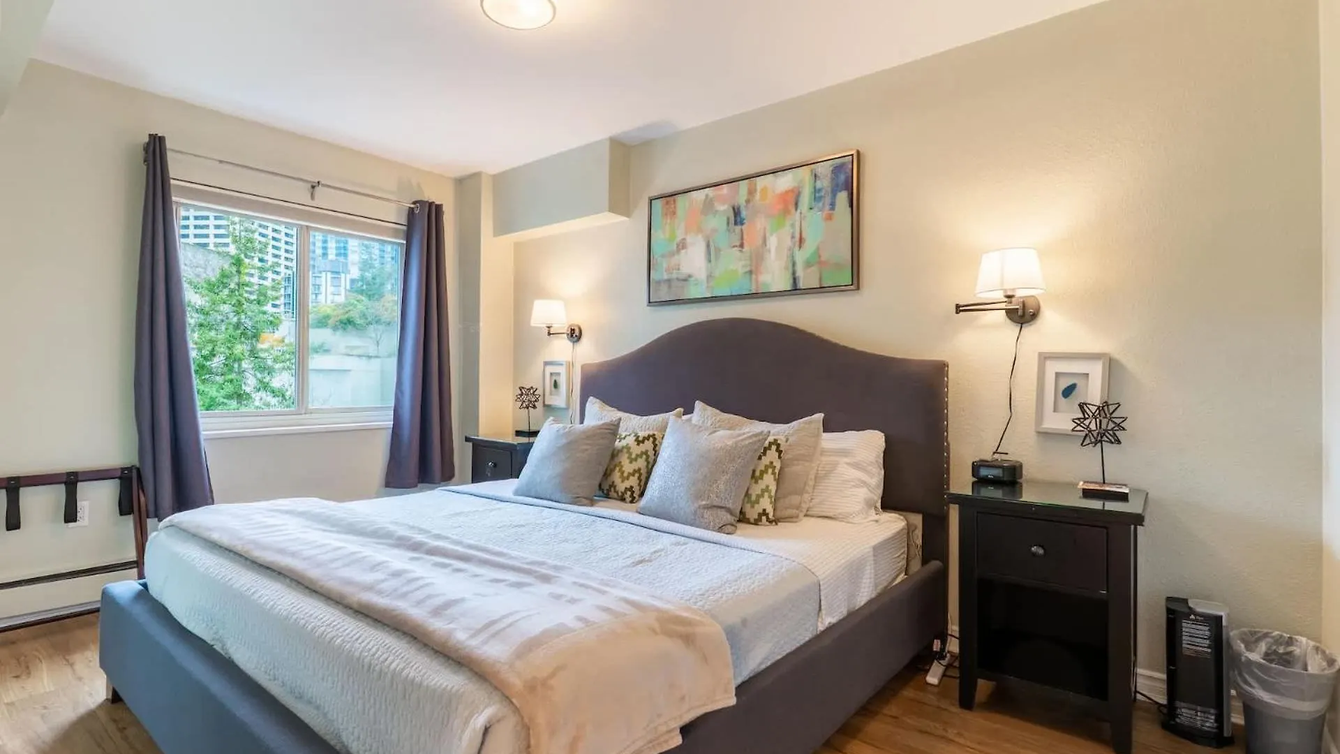 Eclectic Downtown & Cap Hill King Bed & Kitchen Villa Seattle Holiday home